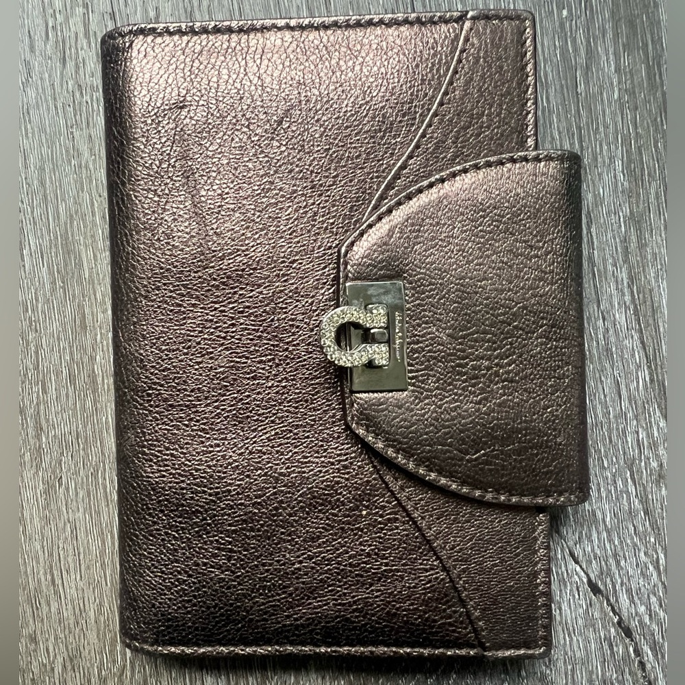 Vintage salvatore ferragamo leather planner